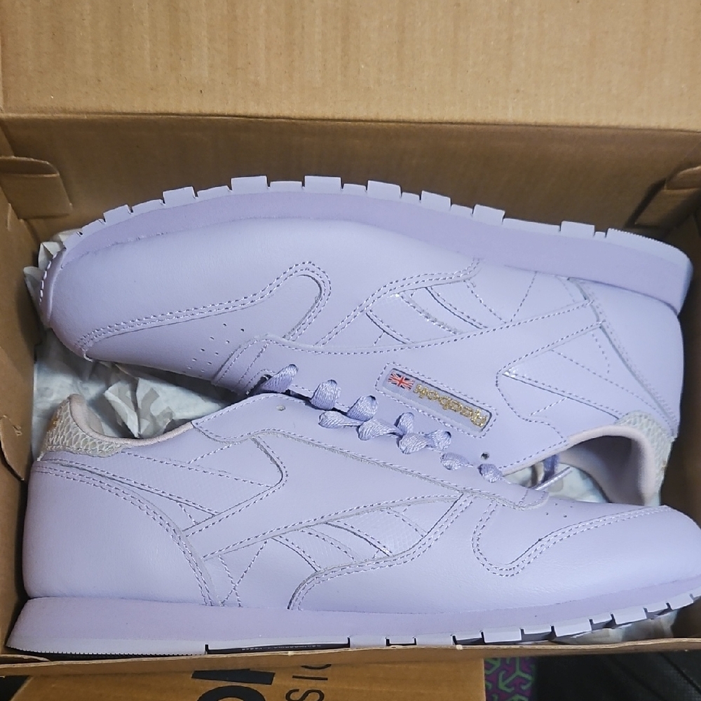Rare Reebok Light Purple Classic Sneakers